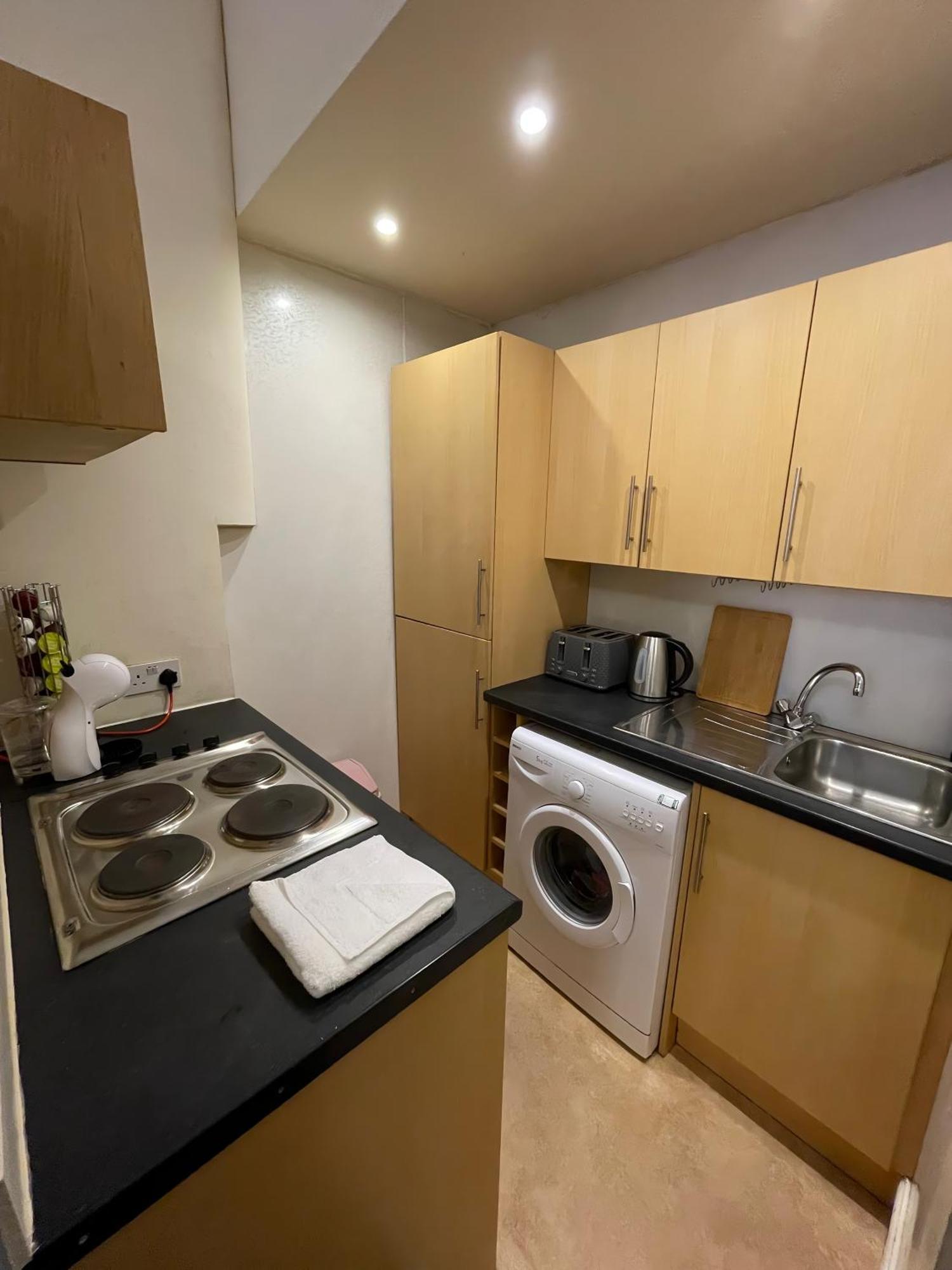 Comfy 2 Bedroom Flat Near Edinburgh City Center Edimburgo Exterior foto