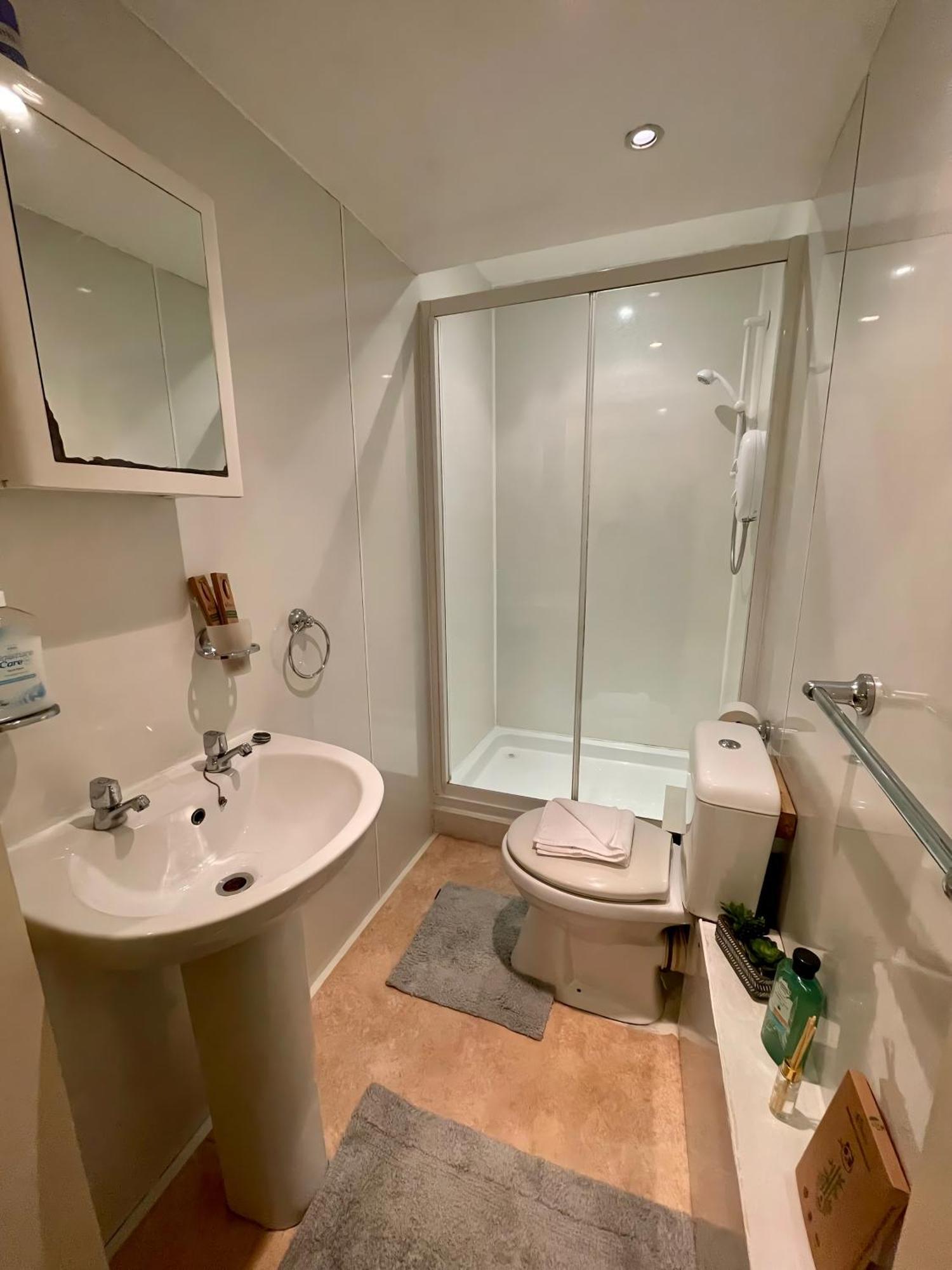 Comfy 2 Bedroom Flat Near Edinburgh City Center Edimburgo Exterior foto